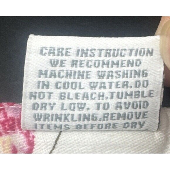 Zina Vasi Cloth CHERRY BUTTERFLY Rectangle Placemats 18.5” X 13.5” - Picture 4 of 5